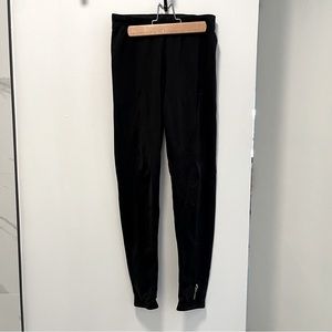 Black running leggings